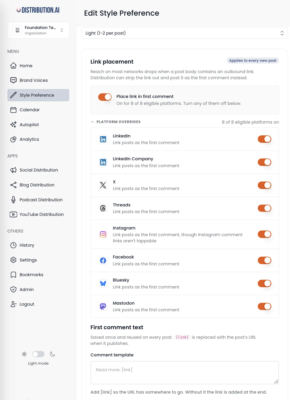 Link in first comment settings with per-platform overrides in Distribution.ai